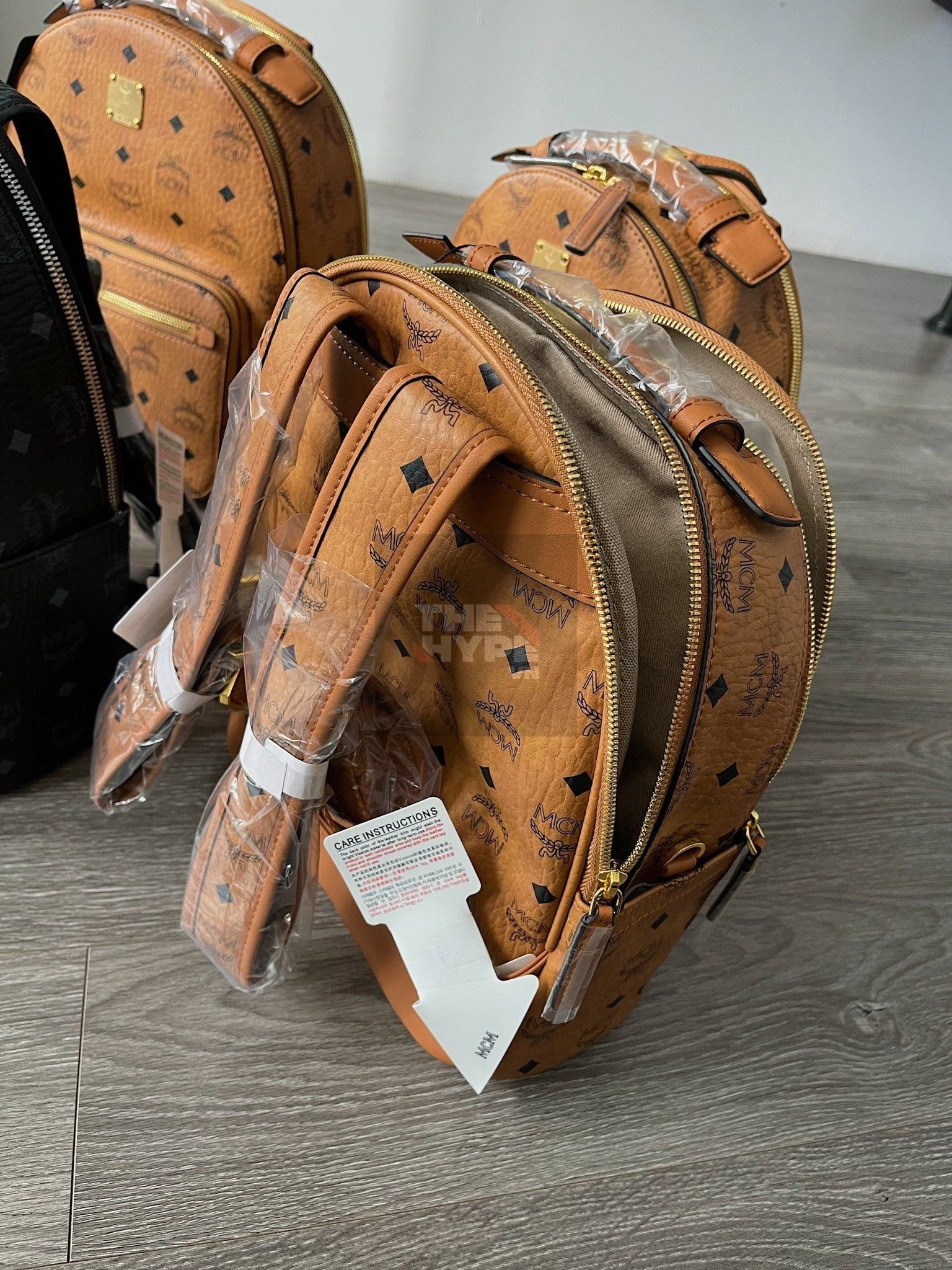  Balo MCM Stark Backpack Small (Cognac) [Mirror Quality] 