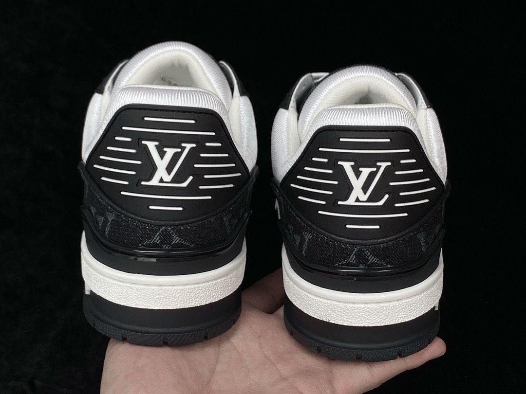  Giày LV Trainer Sneaker (Black) [Mirror Quality] 
