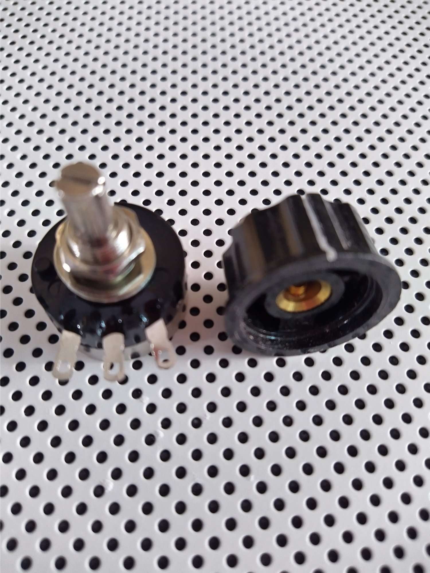 CHIẾT ÁP TOCOS 10K RV24YN 20S – est.com.vn