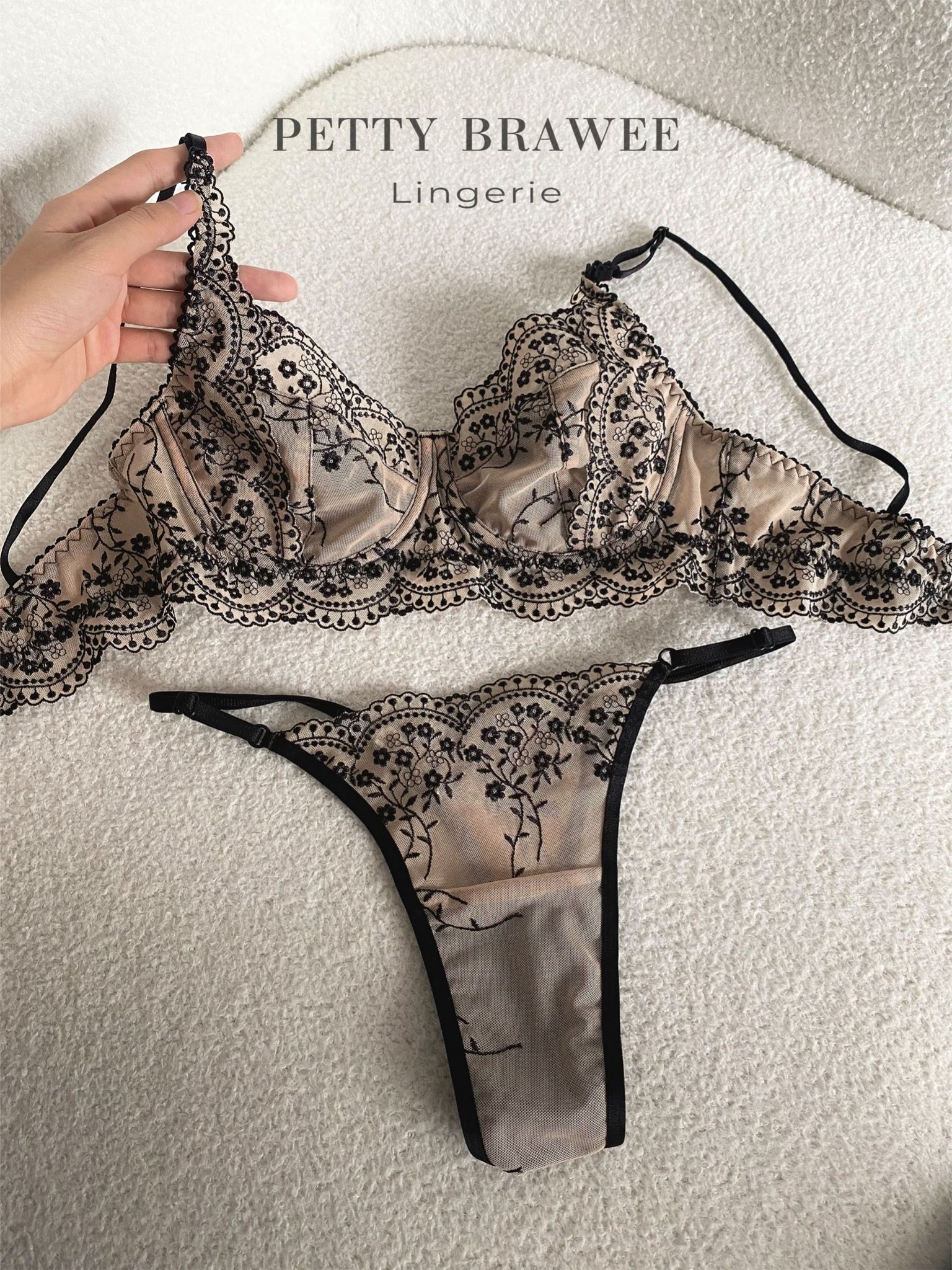 Áo Bra Petty Brawee Ren Nude Hoạ Tiết Đen Thêu Có Gọng - Kelly 