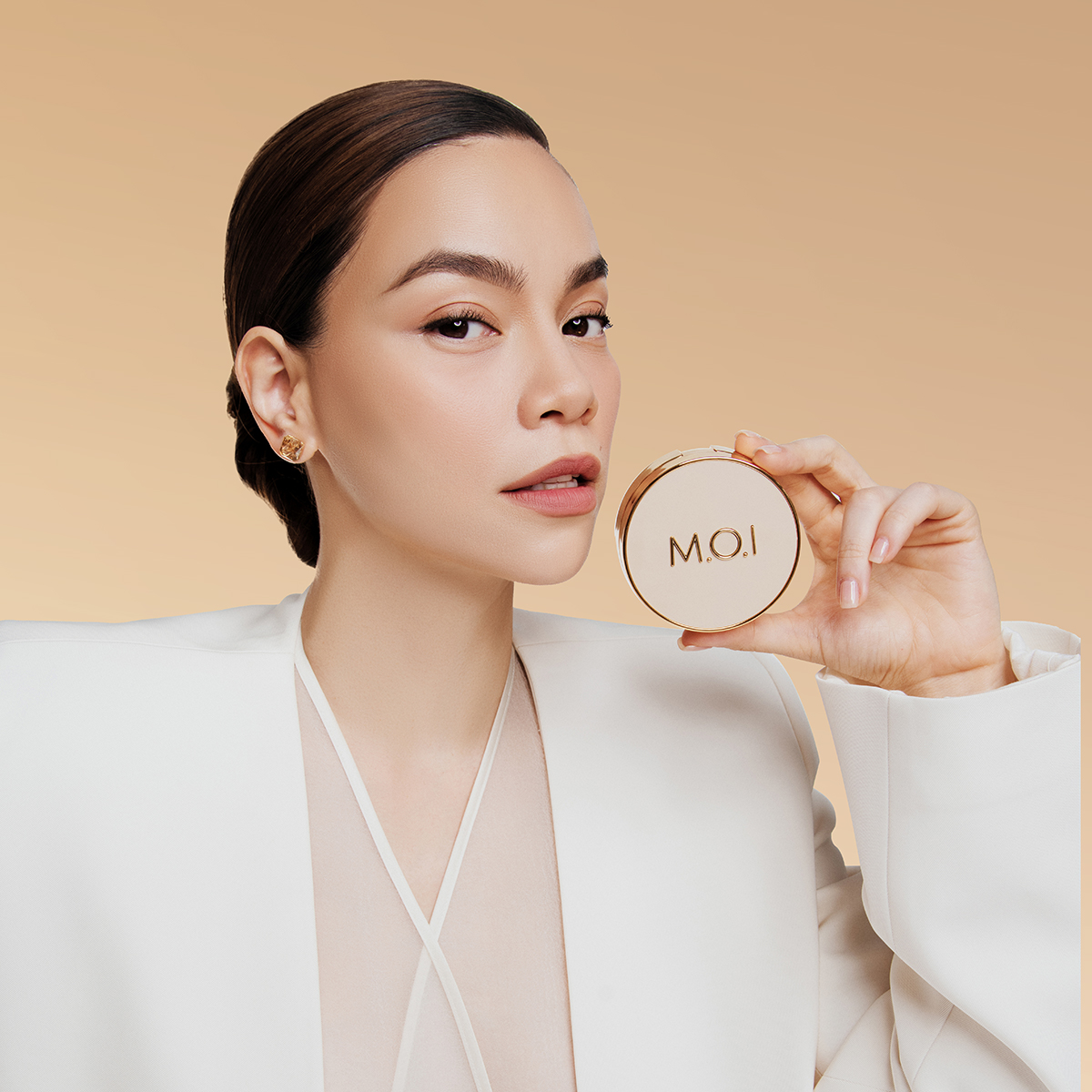  Bộ Đôi M.O.I Phấn Nước Premium Và Phấn Má Hồng Phiên Bản Giới Hạn 