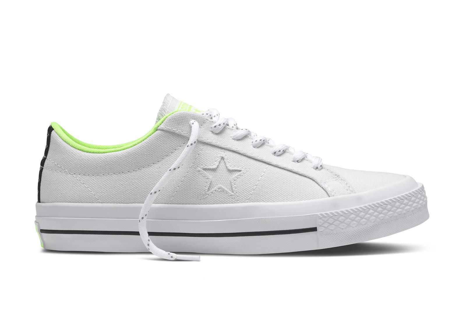  153704C - One Star Shield Canvas Low White Volt 