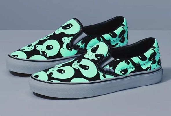  0A4BV3TB1 - Vans UA Classic Slip-On Alien Ghosts 