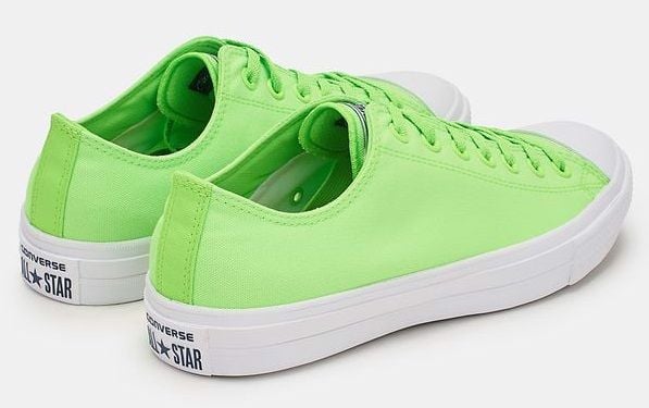  151122C - Chuck Taylor All Star II OX Neon 