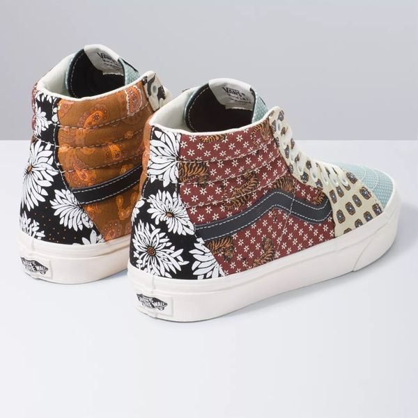  0A4BV61IO - SK8-Hi Tiger Patchwork 