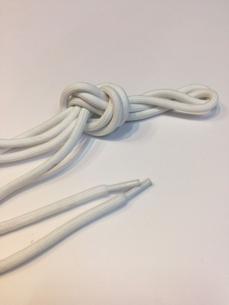  Dây 130E - Trắng - 130cm 