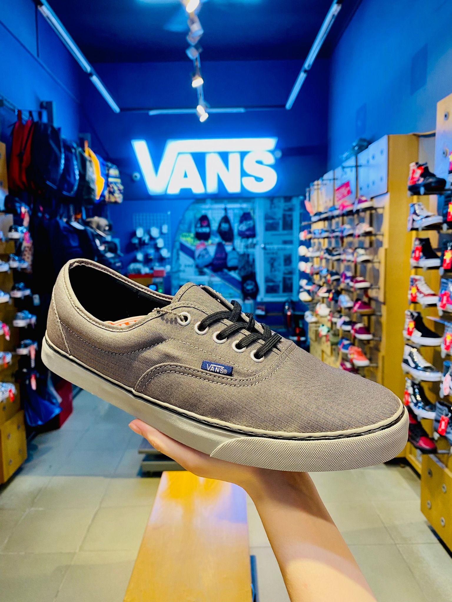  0RRR9Z0 - VANS LPE MICRO Herringbone Limestone Blueprint 