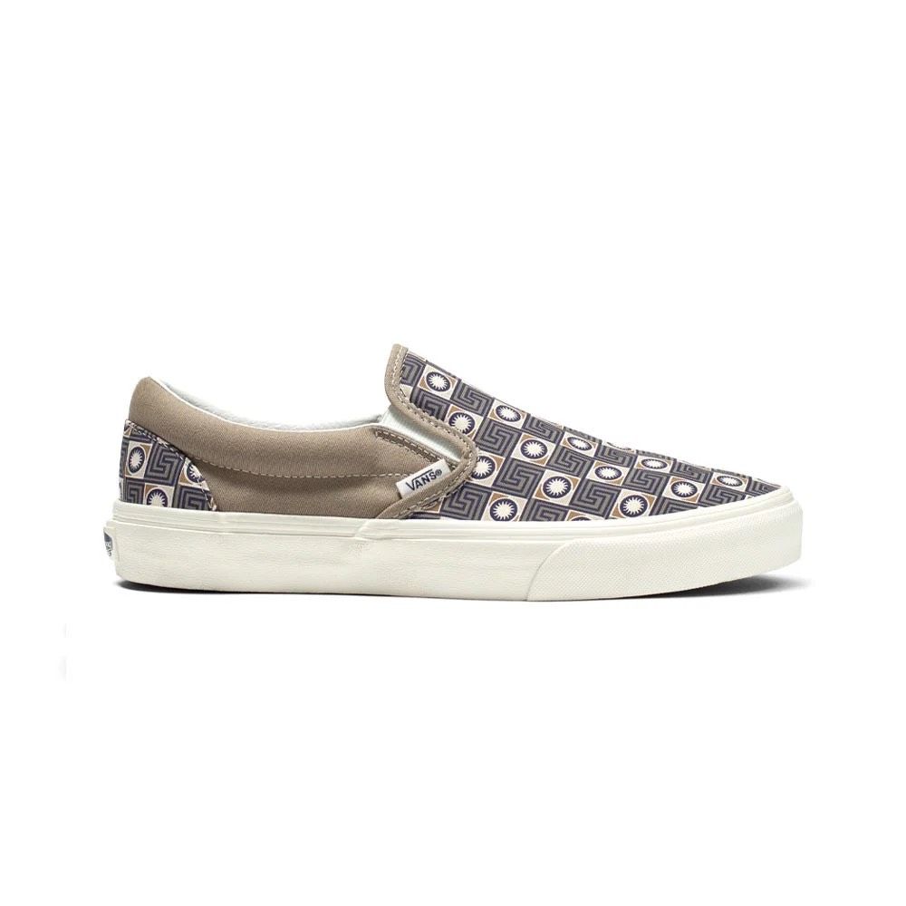  0A7Q5DOLV - Vans Classic Slip-On Geo Trek 