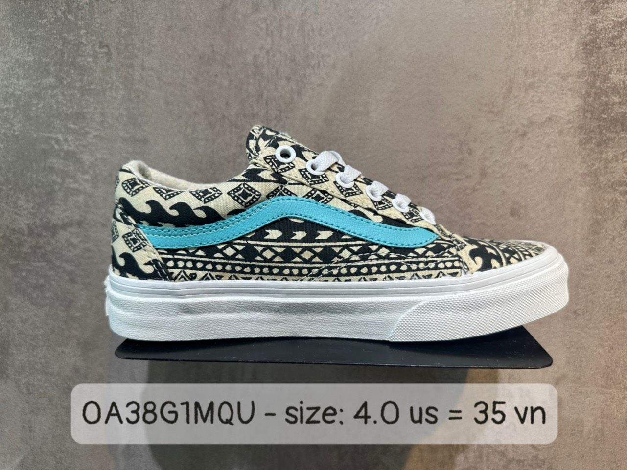  0A38G1MQU - ( Wave Geo ) Cloud cream / TR 