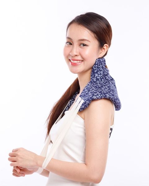  Neck - Shoulder Herbal Pillow - Gối Chườm Cổ Vai Gáy 