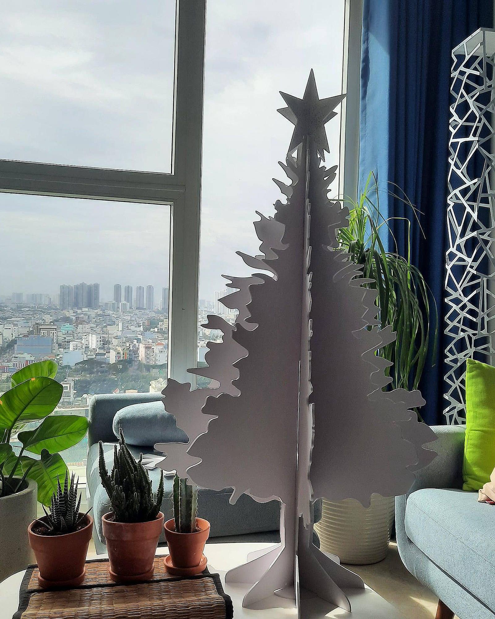  Tall Carton Xmass Tree 