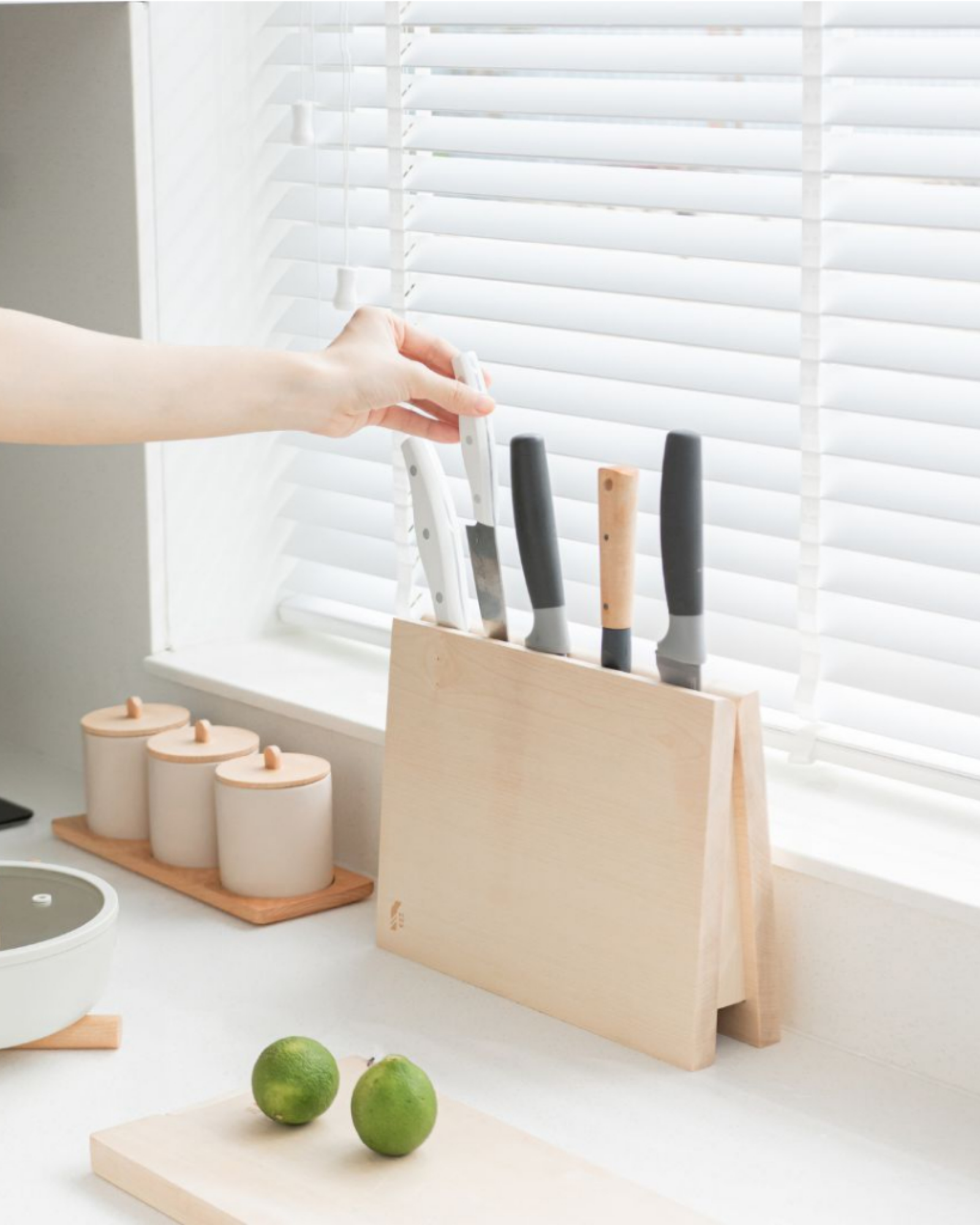  Knife Stand/Kệ gác dao 