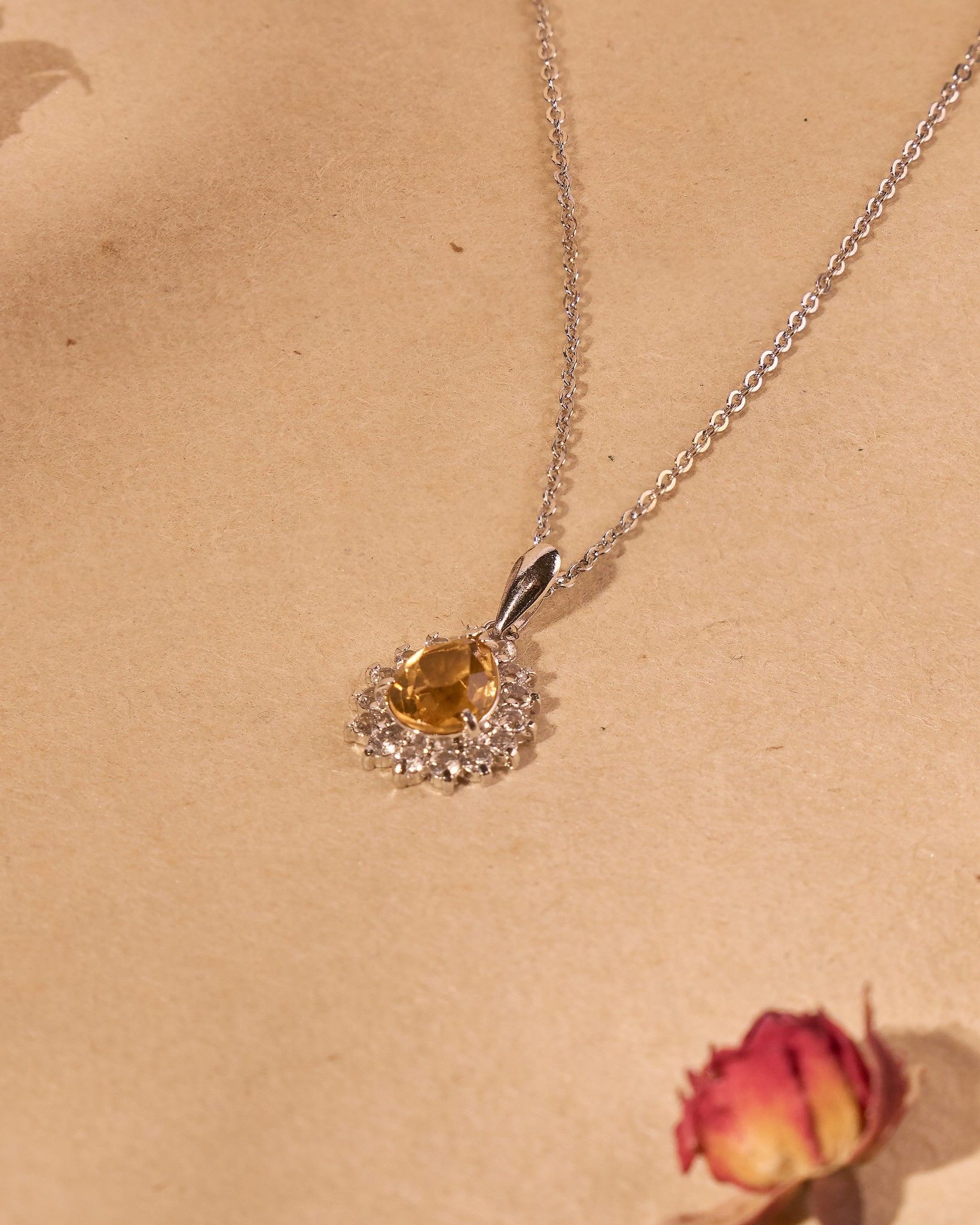  Citrin Alloy Necklace 