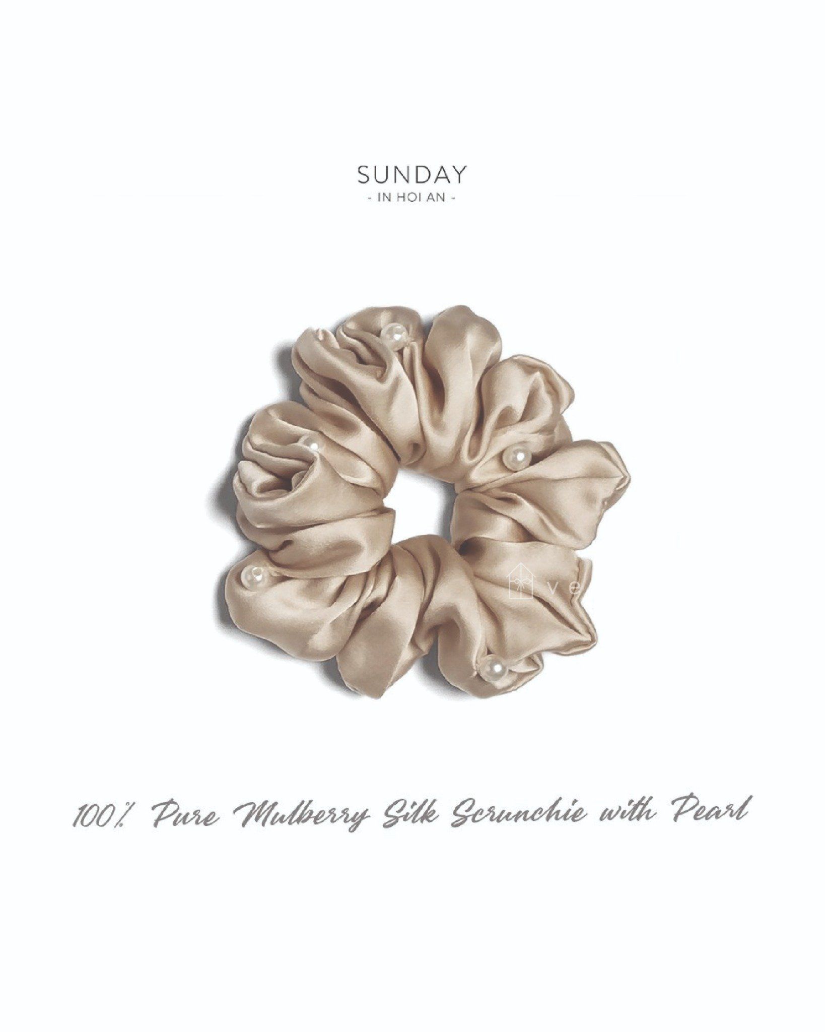  Mulberry Silk Pearls Scrunchie 