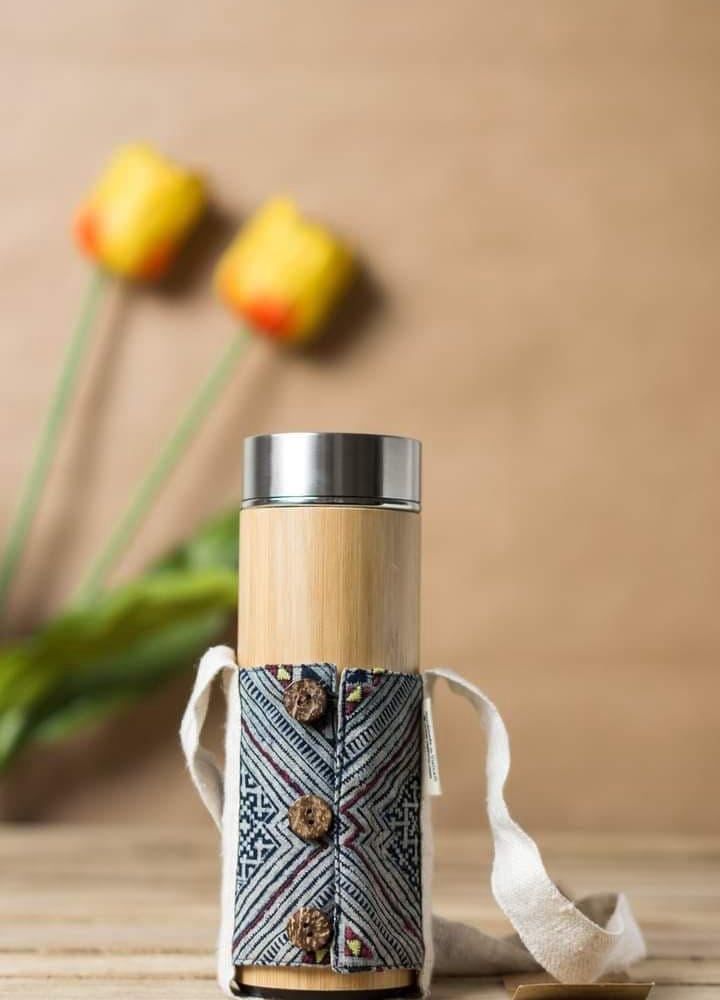  Cup/Bottle Holder With Button 