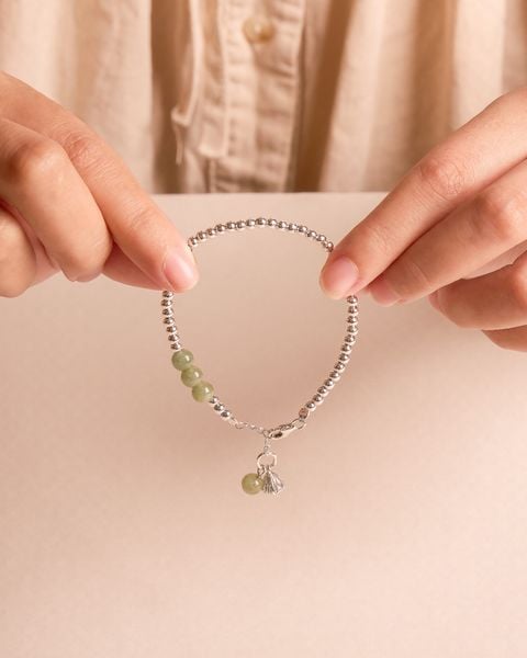  Vòng Tay Ngọc Hoà Điền Mix Charm Sen 