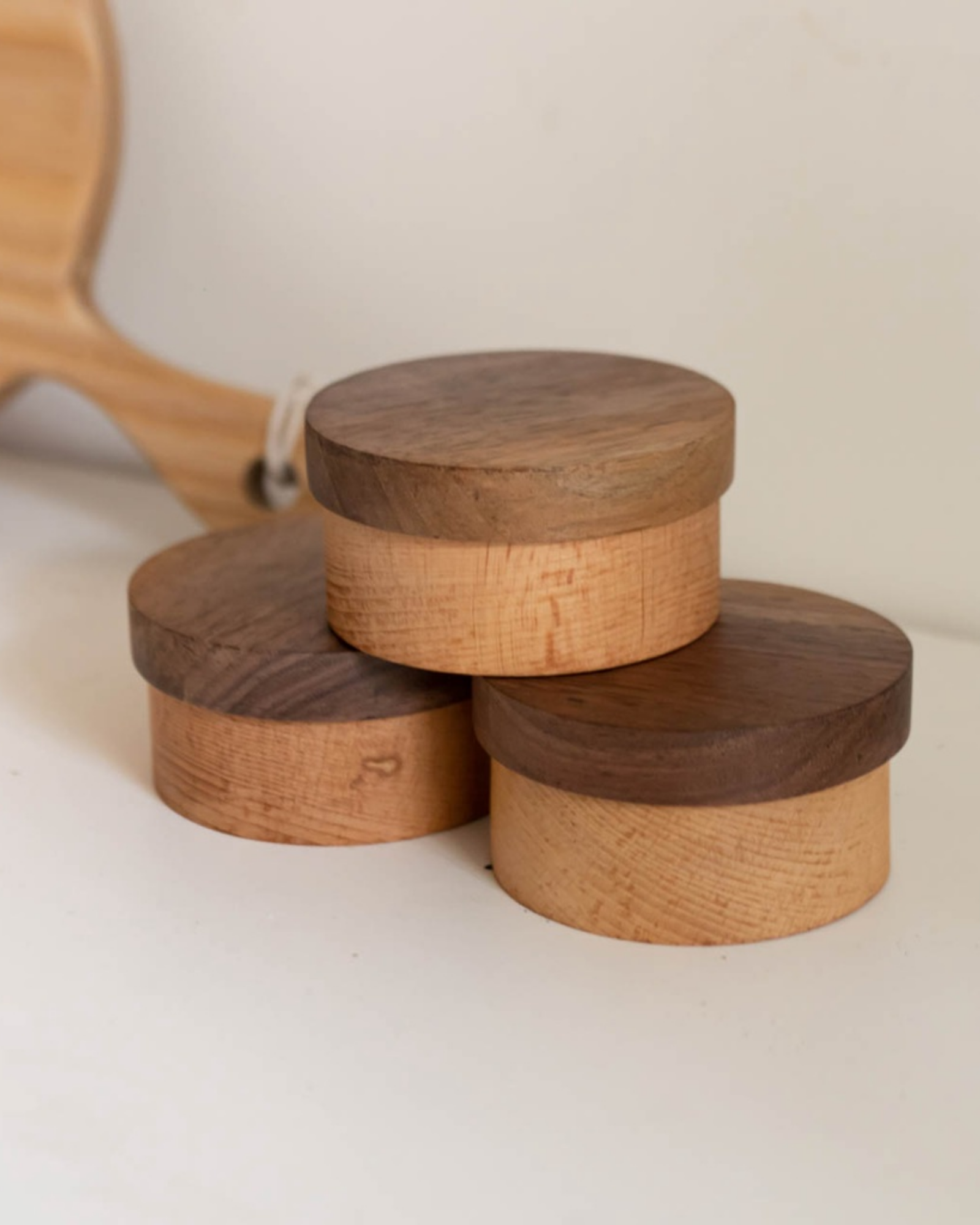  Wooden Box/Hũ tròn 