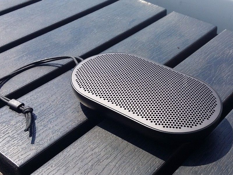 Loa bang & store olufsen beoplay p2