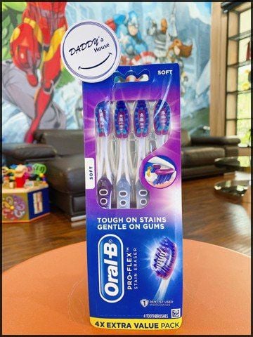 Set 4 bàn chải Oral B 3D white (mềm S)