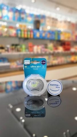 Ty ngậm thông khí cho bé từ 6-18 tháng Philips Avent (xám)
