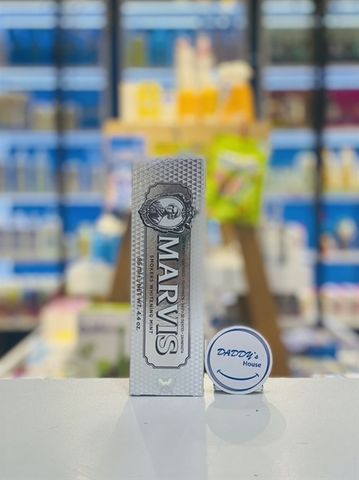 Kem đánh răng Marvis Smokers Whitening Mint - NK (85ml)