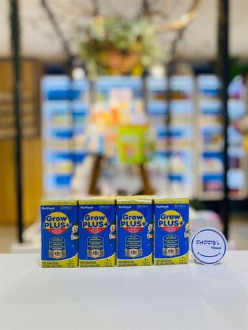 Sữa nước pha sẵn Nutifood GrowPlus + Xanh từ 1 tuổi (4 x 110ml)