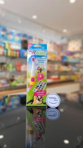 Bàn chải điện sóng âm dùng pin có nắp đậy Brush - Baby - Hồng (3 tuổi)