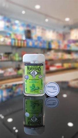 Gel Tắm hữu cơ Le Petit Marseillais chiết xuất bạc hà (250ml)