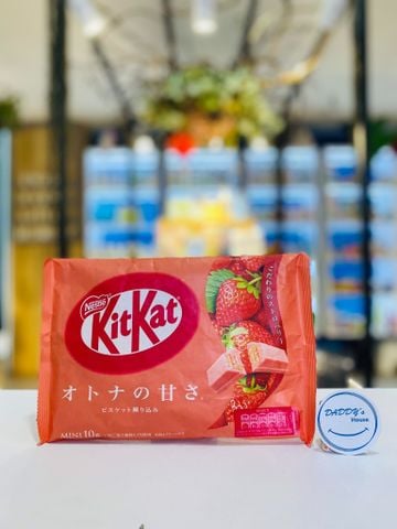 Bánh Kit Kat socola dâu - Nhật (113g)