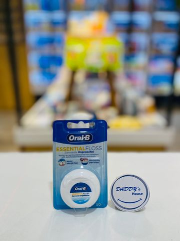 Chỉ nha khoa không sáp Oral-B Essential Floss (50m)