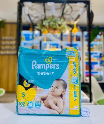 Tã dán Pampers size S 102 miếng (4-8kg)