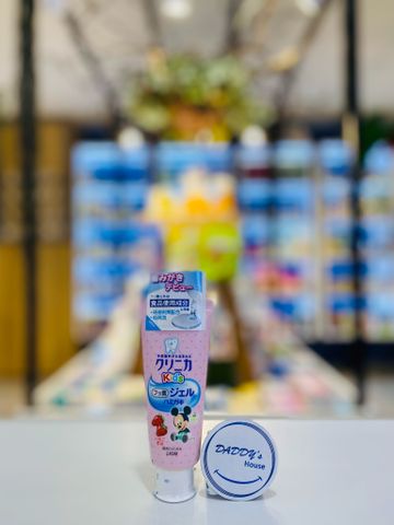 Kem đánh răng dạng gel trẻ em Lion Clinica Kids - Dâu (60g)