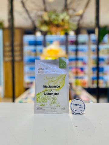 Mặt nạ cải thiện vết thâm, làm sáng da với Niacinamide, Glutathione Mediheal Derma (1m)