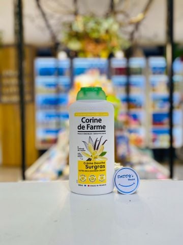 Kem tắm dưỡng ẩm với hương thơm của vanilla Corine (500ml)