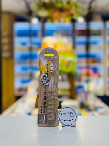 Bàn chải đánh răng trẻ em K-Mom - màu nâu (2-5 tuổi)