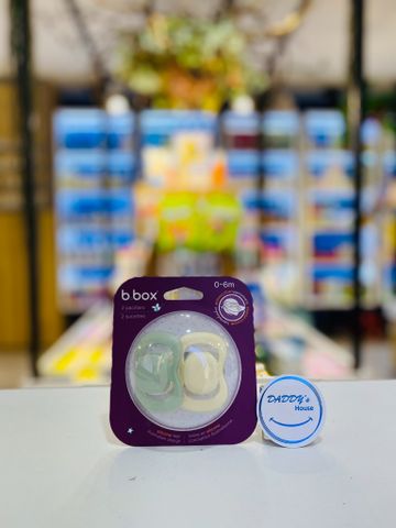 Set 2 ty ngậm Silicone kèm nắp đậy B.Box - Sage/Vanilla (0 - 6 tháng)