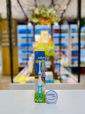 Bàn chải đánh răng lông mềm dịu nhẹ Brush - Baby màu xanh lá (0 - 18 tháng)