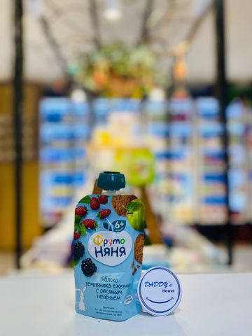 Trái cây nghiền vị táo, quả mọng kèm bánh quy Fruto 6th (90g)