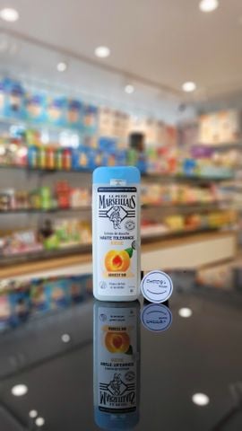 Sữa tắm hữu cơ Le Petit Marseillais chiết xuất quả mơ (400ml)