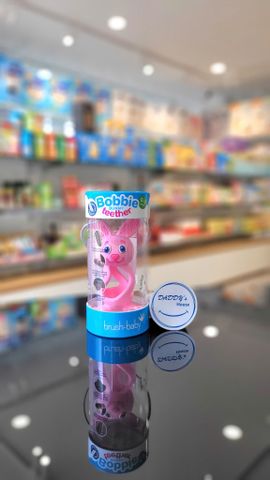 Gặm nướu hình thỏ Brush - Baby - Màu hồng (0 - 3 tuổi)