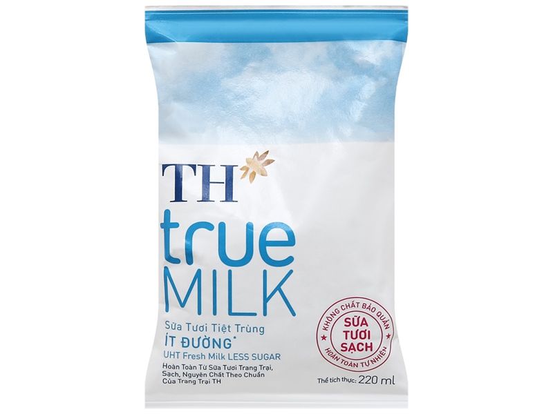 DA.M.F- Sữa tươi ít đường Th True Milk 220ml - Less Sugar UHT Fresh Milk TH True Milk 220ml ( Pack )