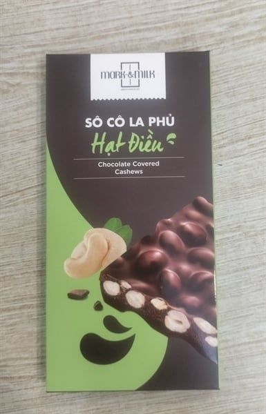 CH- Chocolate Covered Cashews Mark & Milk 80g T1