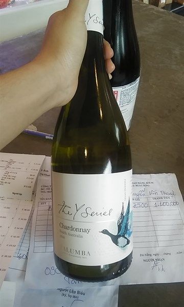 WI.W- The Y Series Chardobmay Yalumba 750m  ( Bottle )