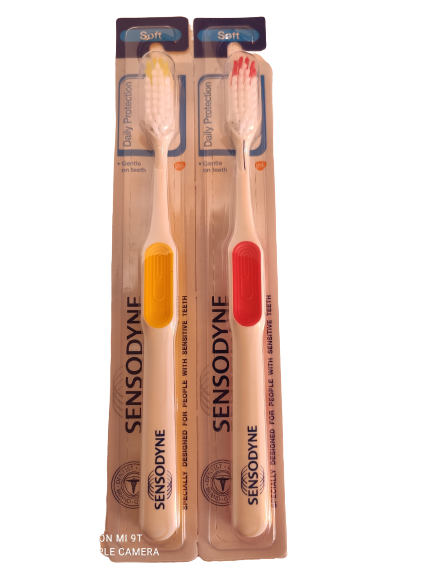 PU- Toothbrush Daily Protection Soft Sensodyne T4