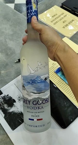 WI.V- Grey Goose Vodka 750ml ( Bottle )