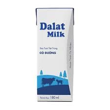 DA.M.F- sữa tươi có đường Vinamilk 180ml - Sweetened UHT Fresh Milk Dalatmilk 180ml ( Box )