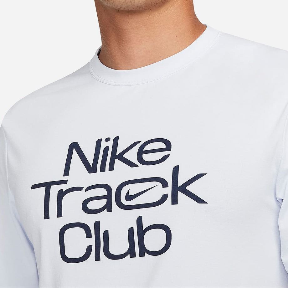  Áo Phông - Áo thun Chạy Nam NIKE As M Nk Df Track Club Hyverse FB5513-085 