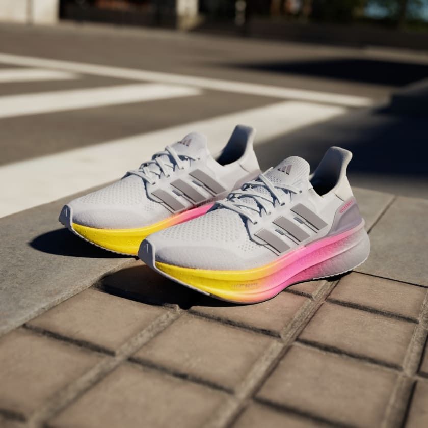  Giày Chạy Nữ ADIDAS Ultraboost 5 W ID8840 