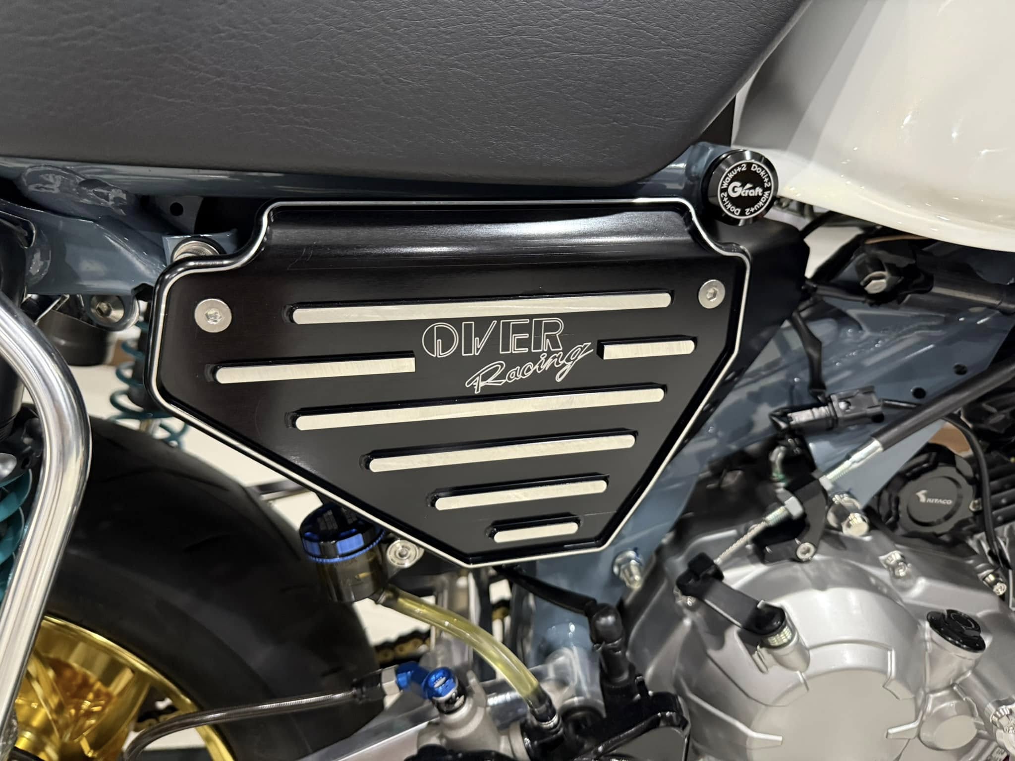 Bộ ốp hông OVER RACING cho MONKEY 125 – Sagobi