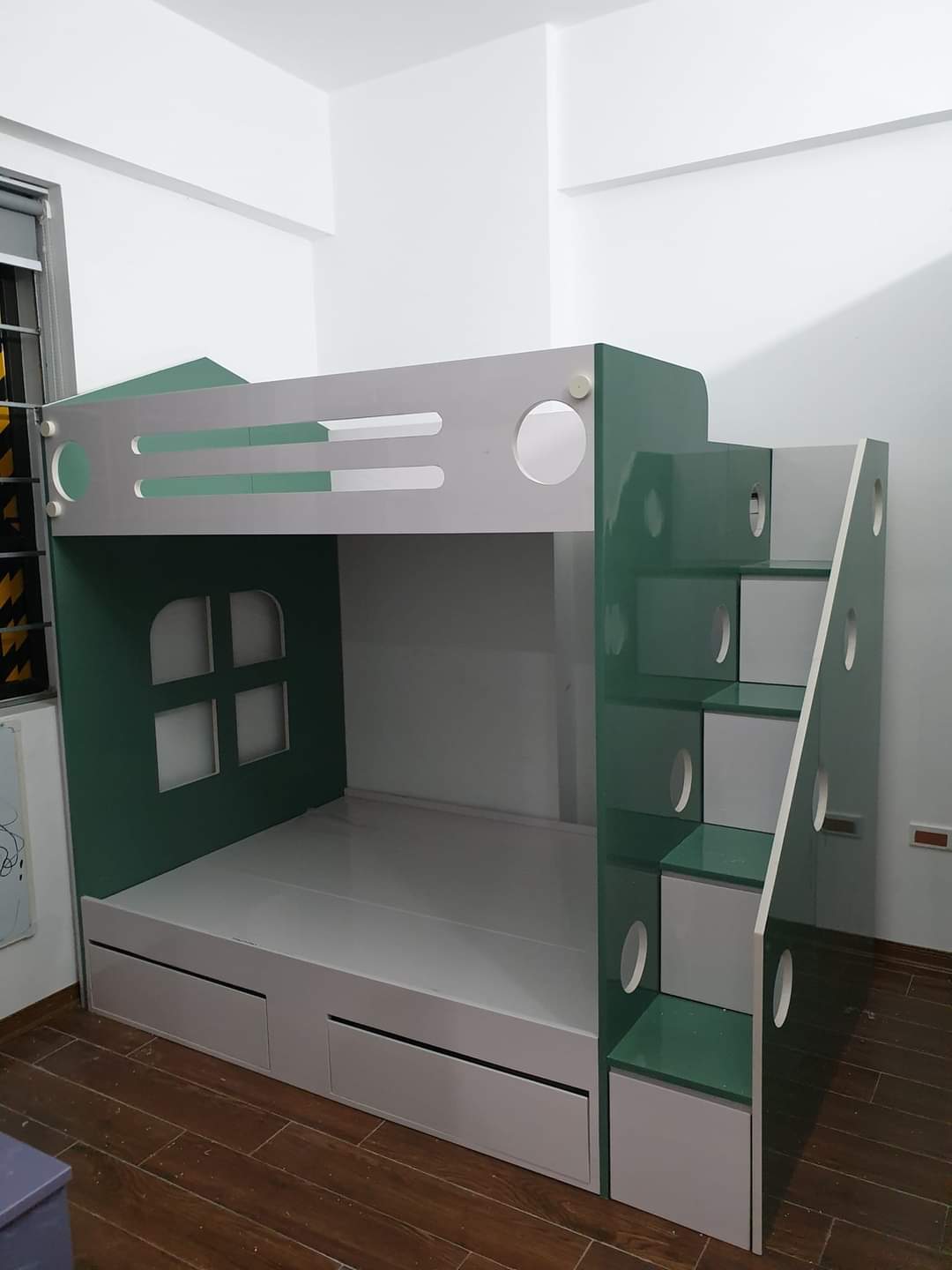 Giường tầng CV44